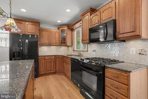 Kitchen - 9618 Dundawan Rd, Nottingham, MD 21236 photo 2 of 3