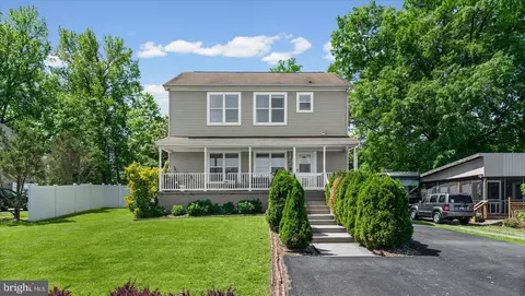 21 Sidewell Ct, Essex, MD 21221