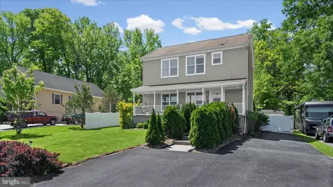 21 Sidewell Ct, Essex, MD 21221