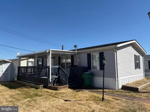 7 Roseview Rd, Dundalk, MD 21222