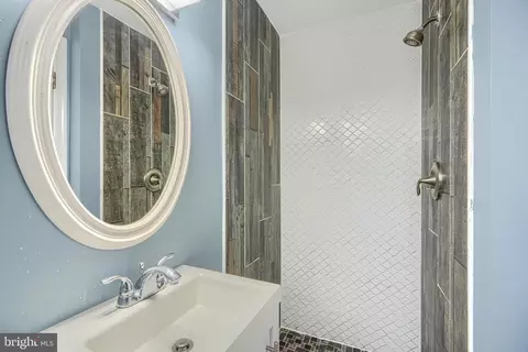 Bath - 1919 Maxwell Ave, Dundalk, MD 21222 photo 1 of 3