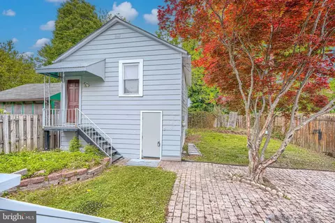 Exterior - 1919 Maxwell Ave, Dundalk, MD 21222 photo 5 of 9