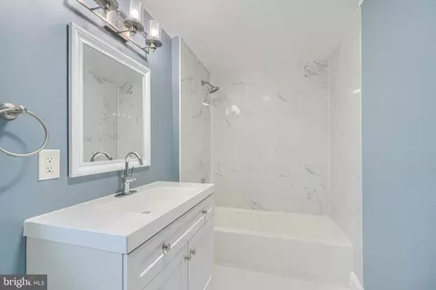 Bath - 1919 Maxwell Ave, Dundalk, MD 21222 photo 2 of 3