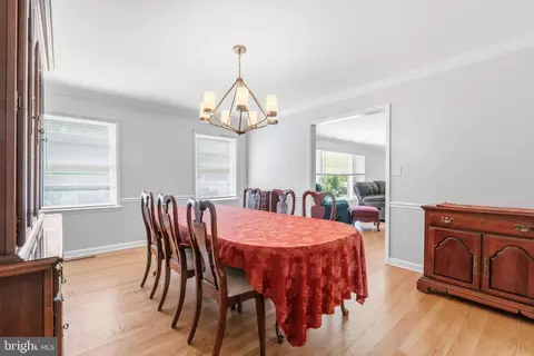 1146 Gypsy Ln E, Towson, MD 21286 photo 9
