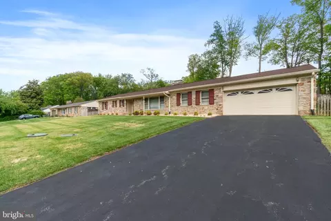 1146 Gypsy Ln E, Towson, MD 21286 photo 3