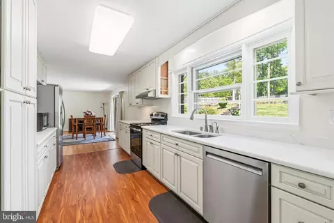 1146 Gypsy Ln E, Towson, MD 21286 photo 14