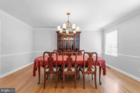 1146 Gypsy Ln E, Towson, MD 21286 photo 7