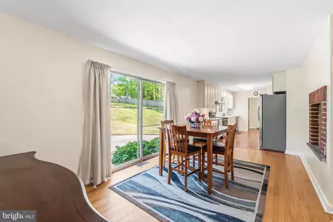 1146 Gypsy Ln E, Towson, MD 21286 photo 16