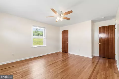 1146 Gypsy Ln E, Towson, MD 21286 photo 24