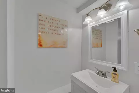 Bath - 1329 Halstead Rd, Parkville, MD 21234 photo 2 of 2