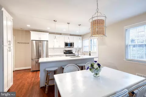 Kitchen - 192 Dumbarton Rd, Baltimore, MD 21212 photo 8 of 9