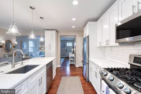 Kitchen - 192 Dumbarton Rd, Baltimore, MD 21212 photo 3 of 9