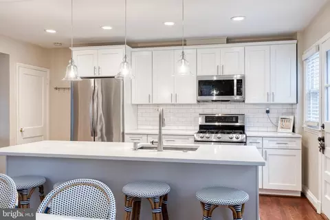 Kitchen - 192 Dumbarton Rd, Baltimore, MD 21212 photo 9 of 9