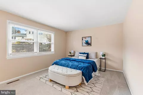 Bedroom - 910 Crestwick Rd, Towson, MD 21286 photo 1 of 4