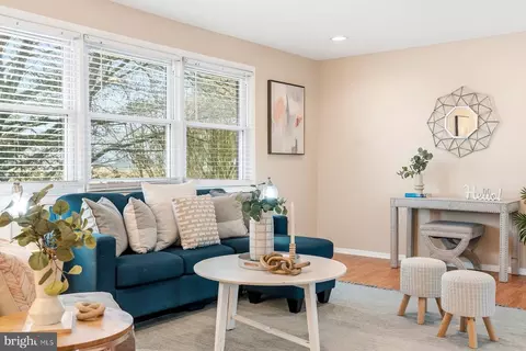 Living - 910 Crestwick Rd, Towson, MD 21286 photo 2 of 6