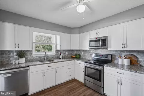Kitchen - 9453 Seven Courts Dr, Nottingham, MD 21236 photo 2 of 2