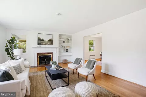 13201 Manor Rd, Glen Arm, MD 21057