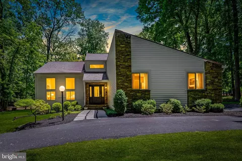 7 Shadow Ct, Owings Mills, MD 21117