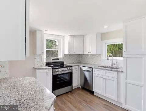 Kitchen - 14207 Manor Rd, Phoenix, MD 21131 photo 2 of 2