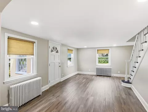 Living - 14207 Manor Rd, Phoenix, MD 21131 photo 1 of 4