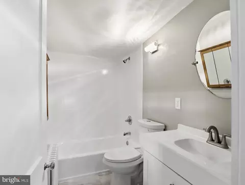 Bath - 14207 Manor Rd, Phoenix, MD 21131 photo 2 of 2