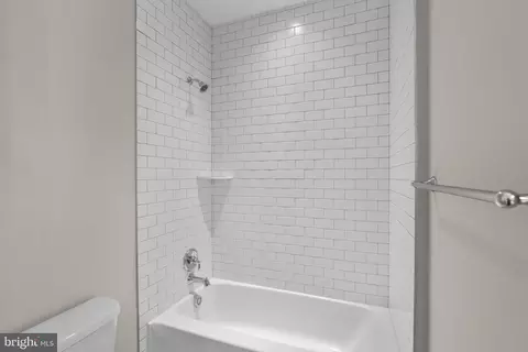 Bath - 13512 Alliston Dr, Baldwin, MD 21013 photo 3 of 5