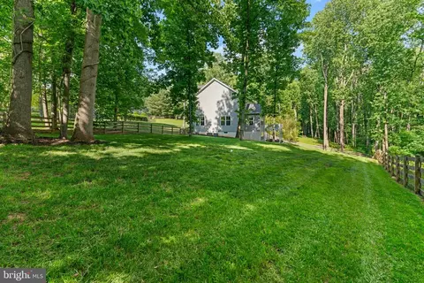 Exterior - 13512 Alliston Dr, Baldwin, MD 21013 photo 7 of 8