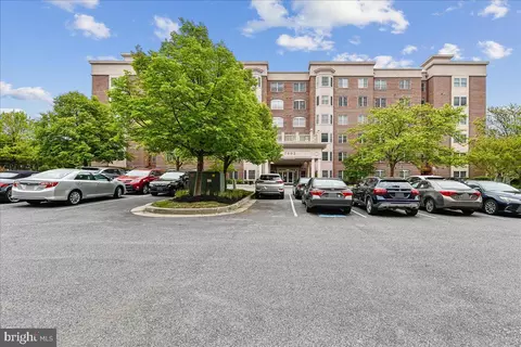 7902 Brynmor Ct #101, Pikesville, MD 21208