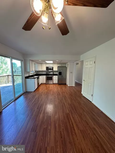 17904 Marshall Mill Rd, Hampstead, MD 21074 photo 2
