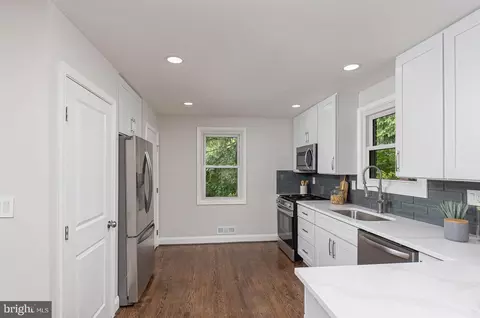 536 Brook Rd, Towson, MD 21286 photo 2