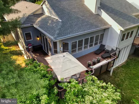 Exterior - 6715 Newstead Ln, Baltimore, MD 21209 photo 10 of 17