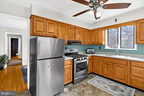 Kitchen - 14620 Manor Rd, Phoenix, MD 21131 photo 2 of 2