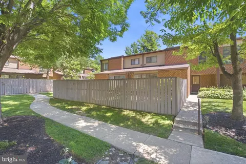 19 Saddle Ct #B, Pikesville, MD 21208