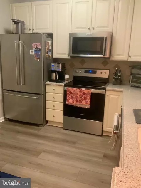 Kitchen - 7201 Travertine Dr #201, Baltimore, MD 21209 photo 1 of 1
