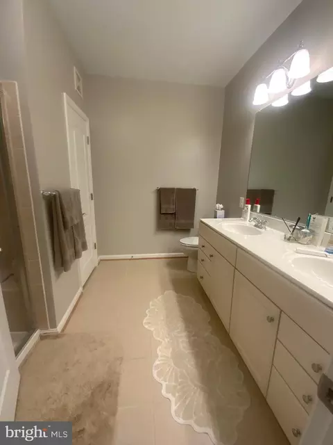 Bath - 7201 Travertine Dr #201, Baltimore, MD 21209 photo 1 of 3