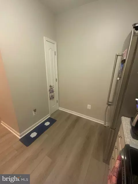 Entry Way - 7201 Travertine Dr #201, Baltimore, MD 21209 photo 14 of 21