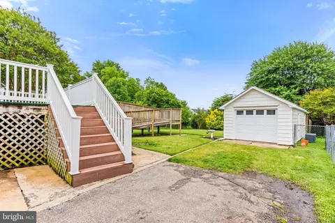 Exterior - 1257 Circle Dr, Halethorpe, MD 21227 photo 7 of 10