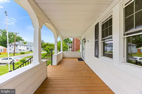 Exterior - 1257 Circle Dr, Halethorpe, MD 21227 photo 4 of 10