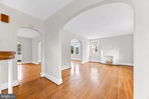 Living - 1257 Circle Dr, Halethorpe, MD 21227 photo 1 of 8