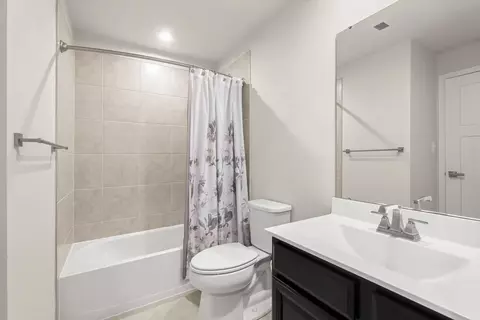 Bath - 302 Bevington St, Middle River, MD 21220 photo 1 of 7