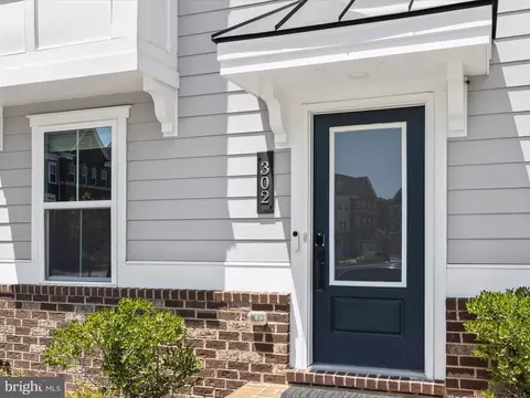 Exterior - 302 Bevington St, Middle River, MD 21220 photo 2 of 6