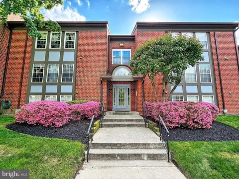 6 Fourwood Ct #6C, Baltimore, MD 21209