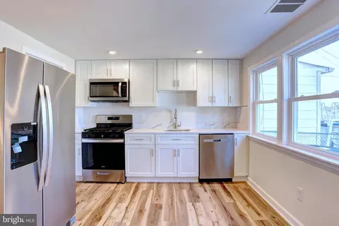 2711 Yarnall Rd, Halethorpe, MD 21227 photo 8
