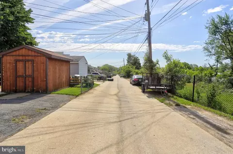 2711 Yarnall Rd, Halethorpe, MD 21227 photo 27