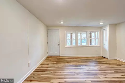 2711 Yarnall Rd, Halethorpe, MD 21227 photo 4