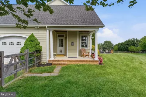 Exterior - 9 Deer Ridge Ct, Phoenix, MD 21131 photo 4 of 19