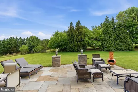 Exterior - 9 Deer Ridge Ct, Phoenix, MD 21131 photo 9 of 19