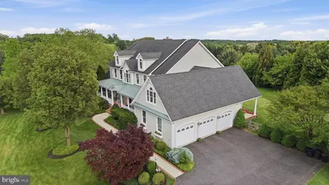 9 Deer Ridge Ct, Phoenix, MD 21131