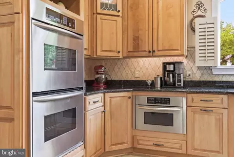 Kitchen - 9 Deer Ridge Ct, Phoenix, MD 21131 photo 6 of 10