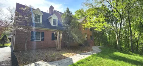 14613 Philpot Rd, Phoenix, MD 21131